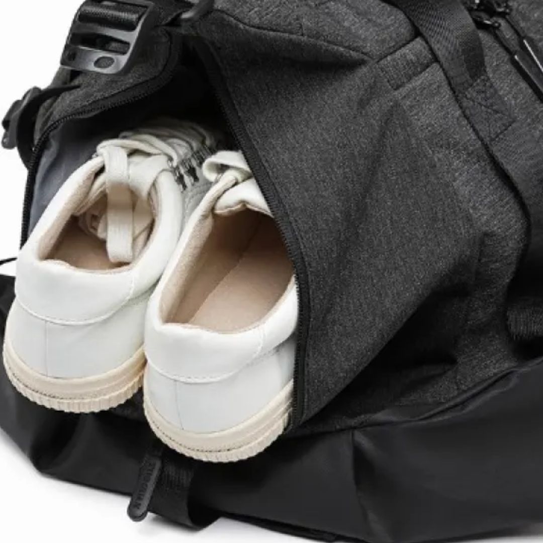 Sports Bag for Men and Women ⎜ Versatile Training Bag with Shoe Compartment and Water - Repellent Base