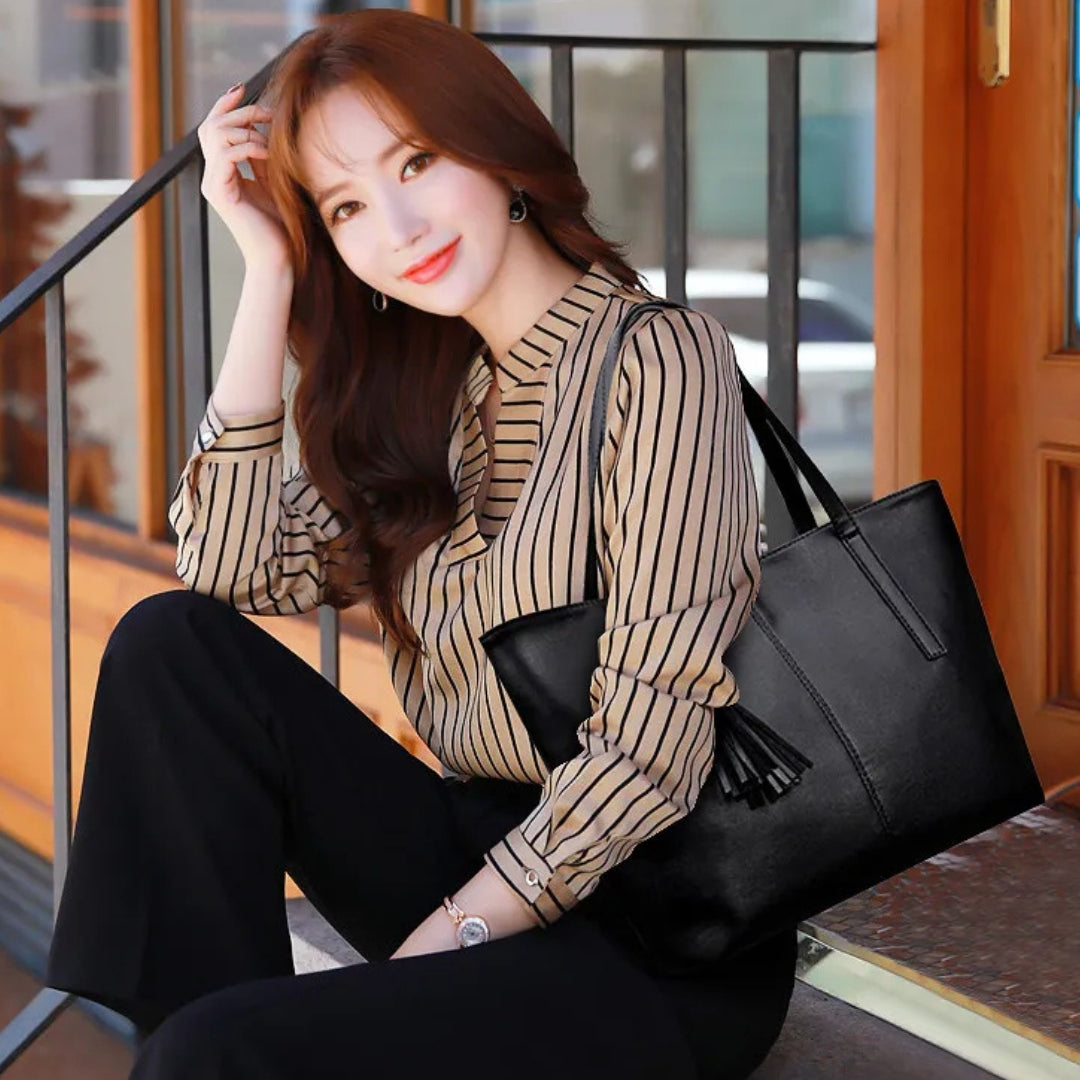 Leather Bag for Women ⎜ Spacious Tote Bag with Tassel Details