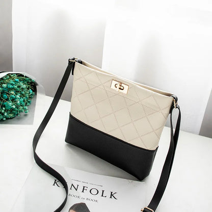 Shoulder Bag for Women ⎜ Stylish Bag with Diagonal Quilting and Elegant Fastening