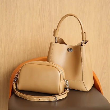 Leather Shoulder Bag for Women ⎜ Stylish Handbag with Adjustable Shoulder Strap and Elegant Design
