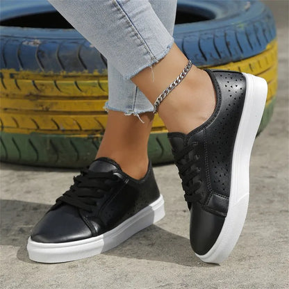 Flat Trainers for Women ⎜ Comfortable Shoes with an Openwork Design for Summer and Leisure
