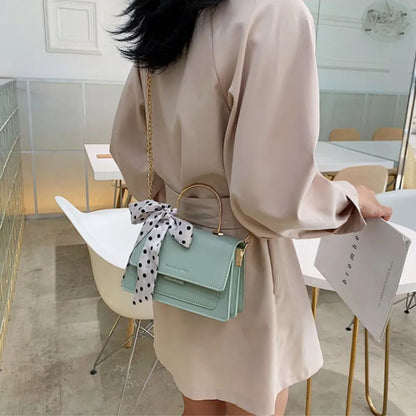 Shoulder Bag for Women ⎜ Fashionable Bag with Polka Dots Bow and Chain Strap