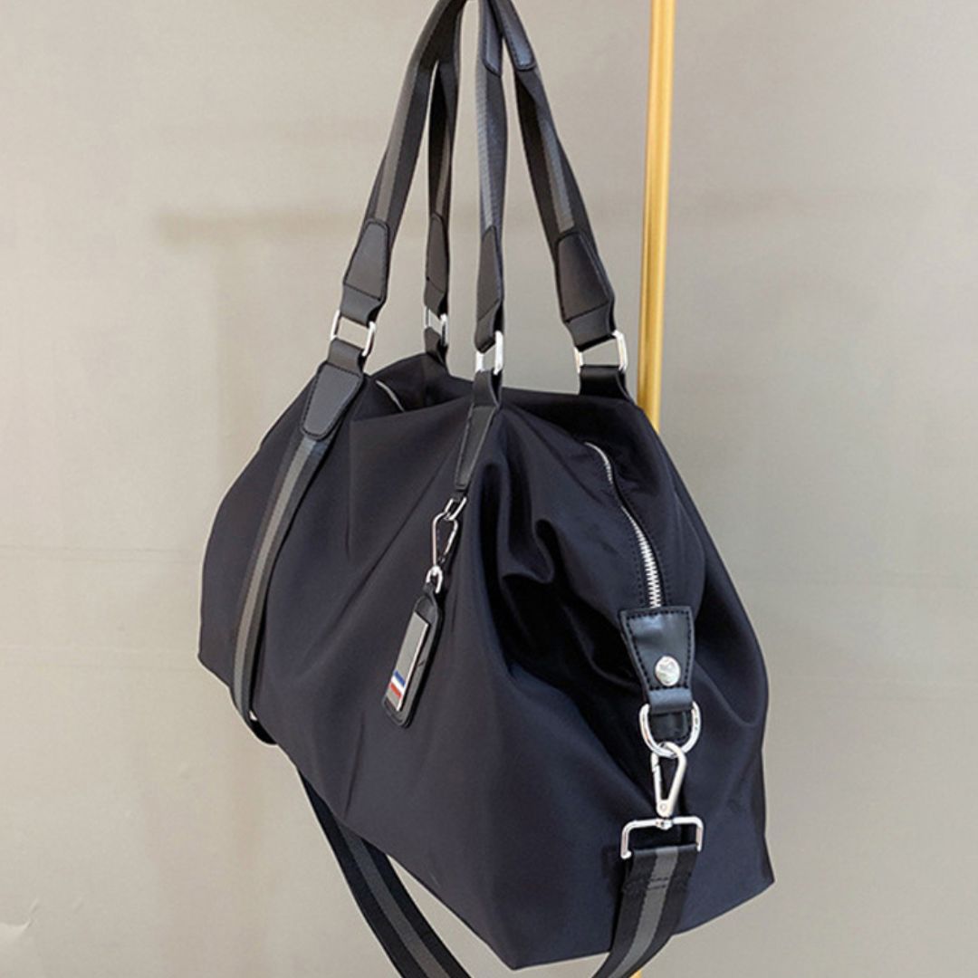 Travel Bag for Men ⎜ Portable Bag with Large Capacity and Practical Design