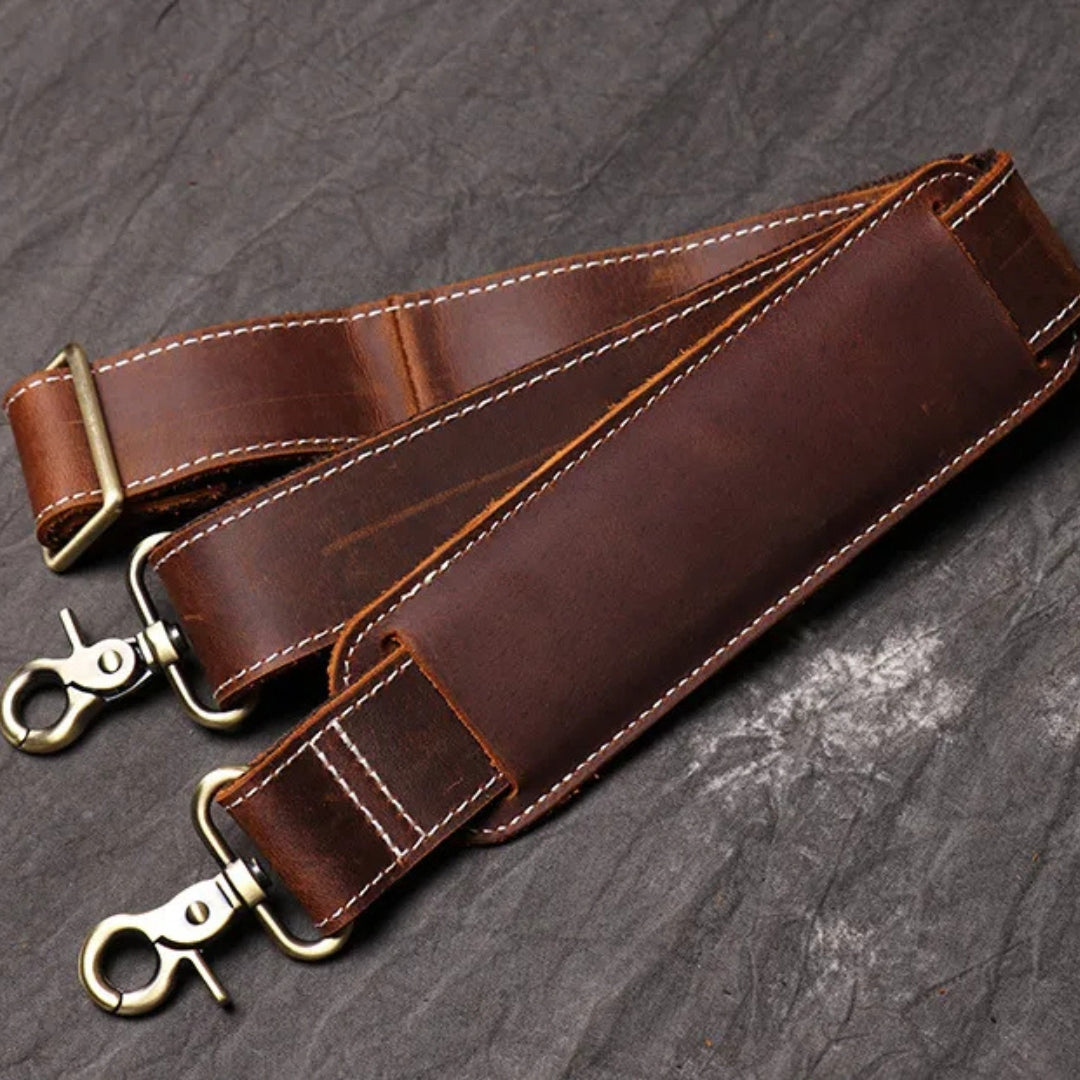 Travel Bag for Men ⎜ Robust Leather Bag with Shoulder Strap and Large Capacity