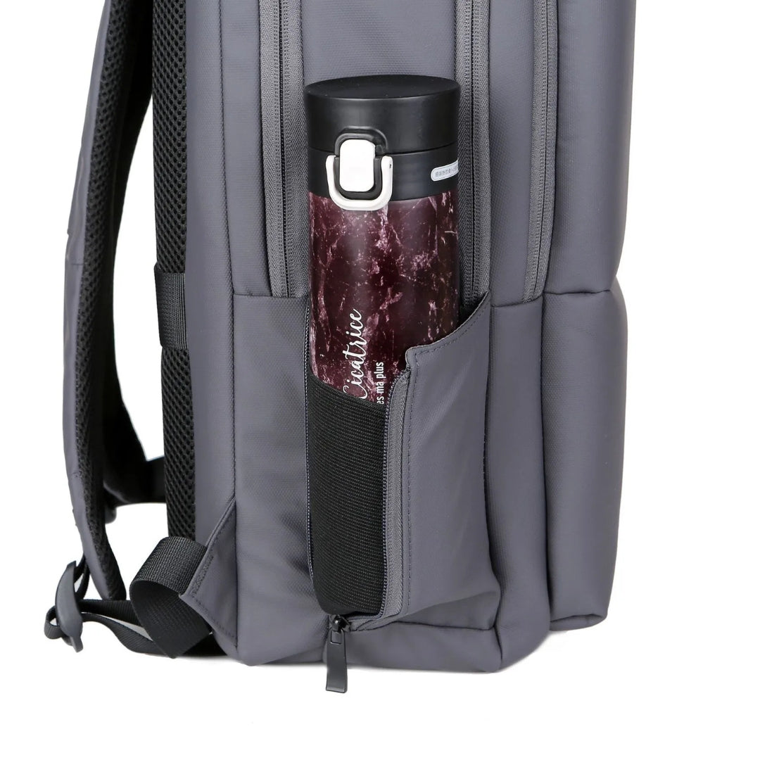 Business Backpack ⎜ Laptop Carrier with Practical Storage Space