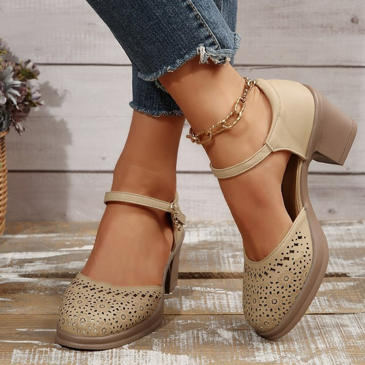 Women's Pumps with Block Heel ⎜ Comfortable Shoes with Buckle Straps and Airy Cut - Outs