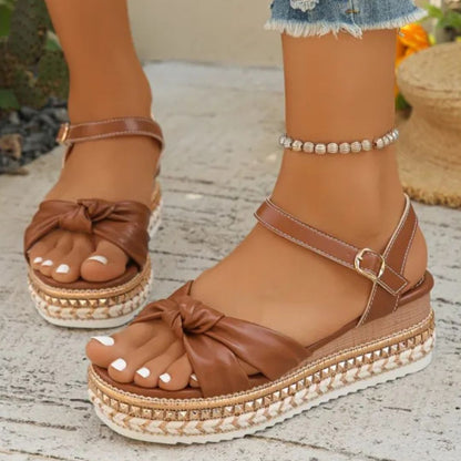 Platform Sandals for Women ⎜ Summery Shoes with a Knot Design and Decorative Raffia Sole in a Comfortable Width