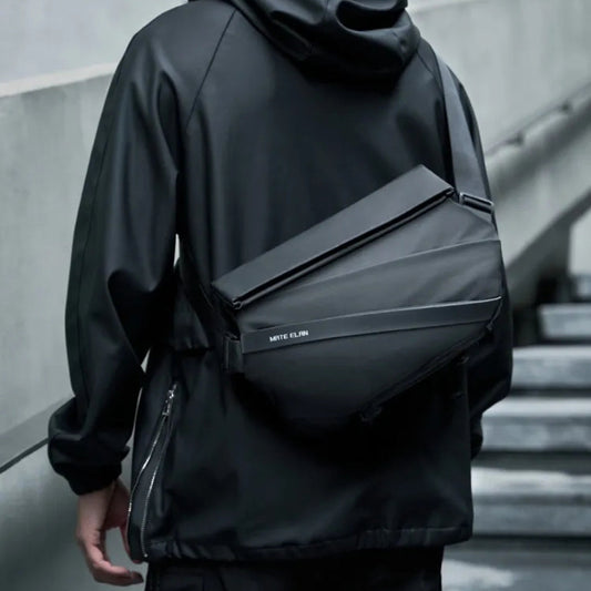 Shoulder Bag for Men ⎜ Modern Design with Robust Structure and Practical Flap Fastening