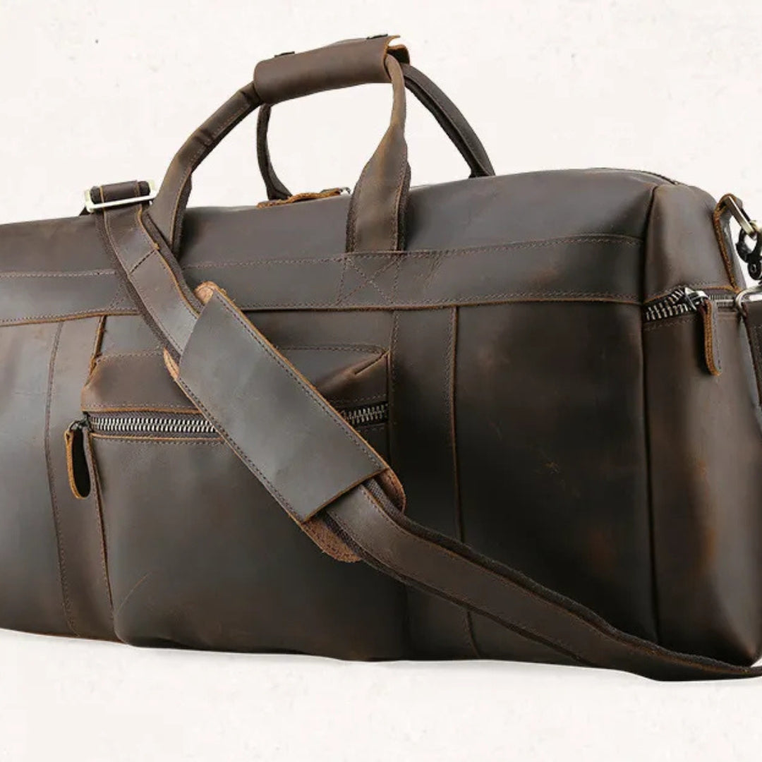 Travel Bag for Men ⎜ Vintage Leather with Generous Storage Space and Practical Compartments