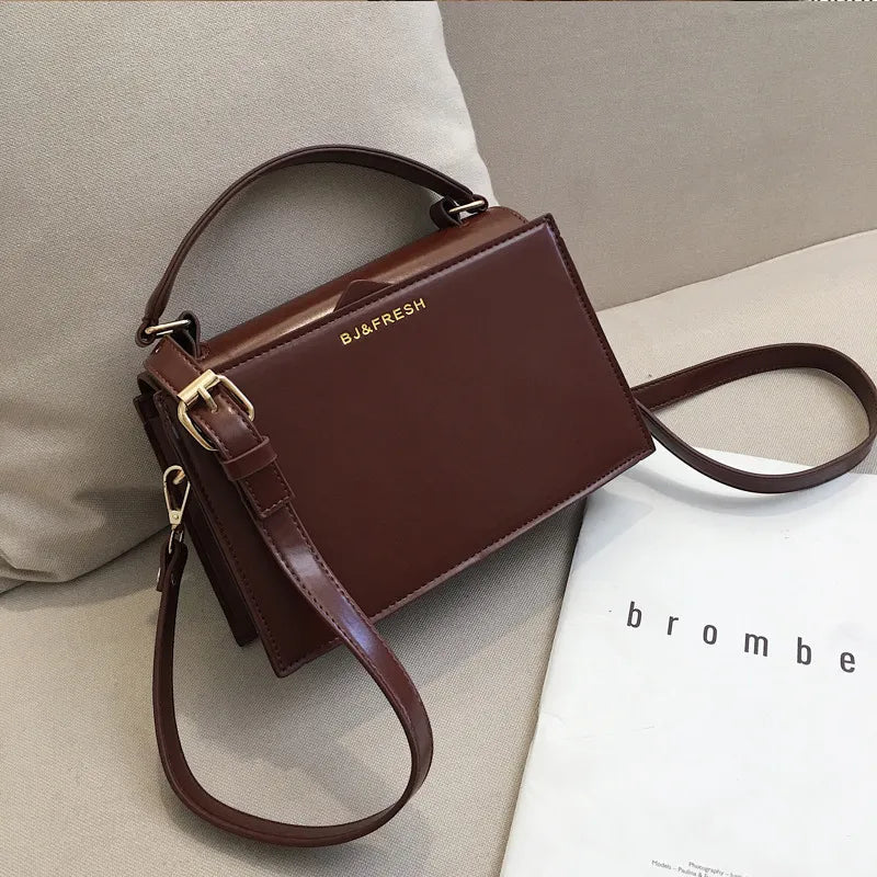 Shoulder Bag for Women ⎜ Stylish Bag in a Rectangular Design with Detachable Shoulder Strap