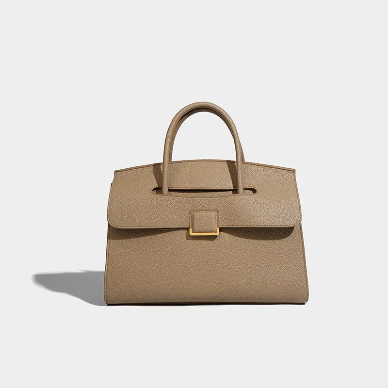 Elegant Shoulder Bag for Women ⎜ Large Handbag with a Practical Design and Elegant Fastening