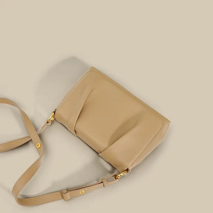 Shoulder Bag Made of Soft Material ⎜ Versatile and Stylish for Every Occasion