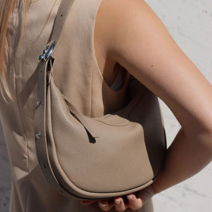 Hobo Bag for Women ⎜ Fashionable Shoulder Bag Made of High - Quality Leather in Two Elegant Colours