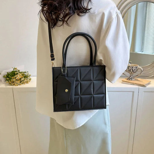 Fashionable Handbag with Square Embossing ⎜ Stylish Shoulder Bag with Practical Card Holder