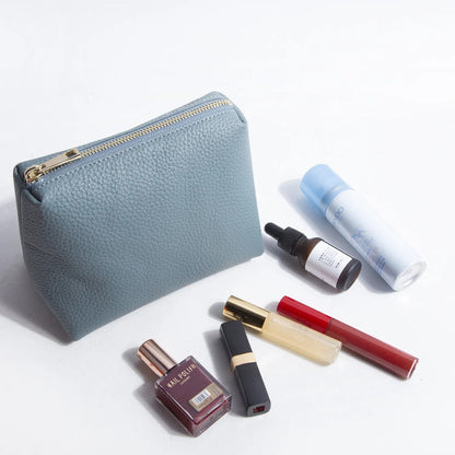 Cosmetics Bag for Women ⎜ Compact Leather - Look Design with Zip for Lipsticks and Make - Up