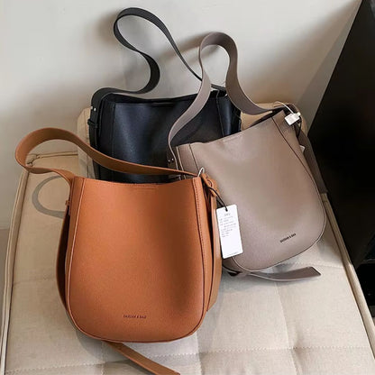 Crossbody Bucket Bag for Women ⎜ Simple Design with Adjustable Shoulder Strap and Practical Interior