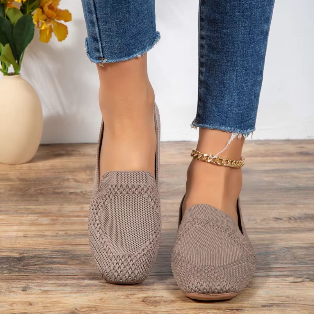 Loafers for Women ⎜ Comfortable Flats Made From Breathable Fabric with a Modern Design and Flat Sole