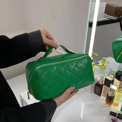Cosmetics Bag for Women ⎜ Elegant Quilted Design with Zip and Practical Carrying Handle for on the Go