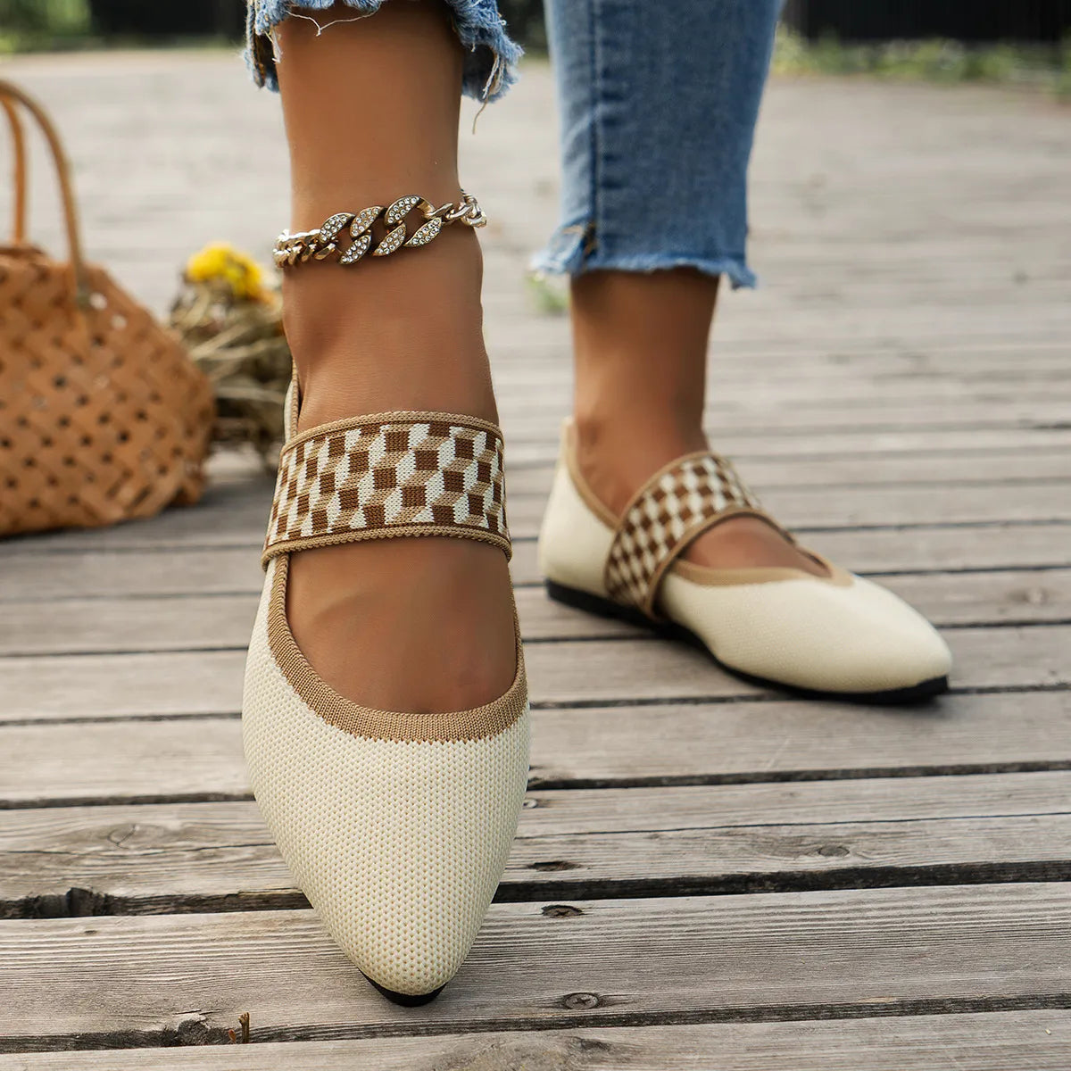 Flat Ballerinas for Women ⎜ Comfortable Shoes with a Striped Pattern and Pointed Toe for Summer and Style