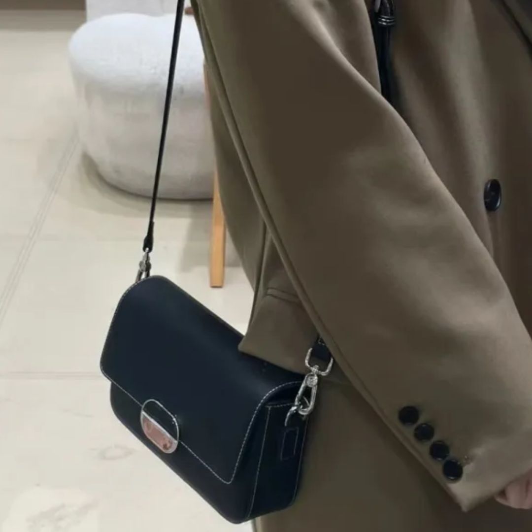 Shoulder Bag for Women ⎜ Elegant Faux Leather Handbag with Clasp