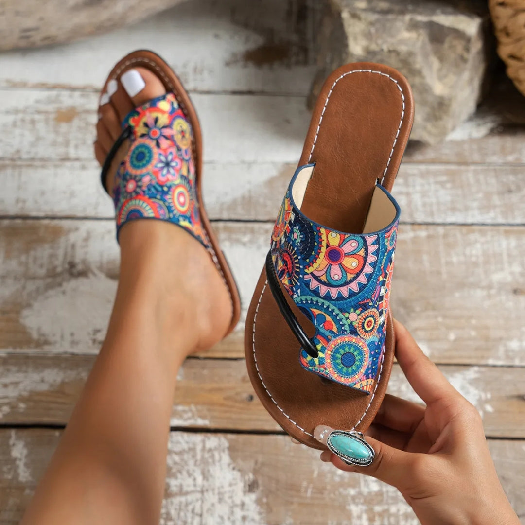 Toe Separator Sandals for Women ⎜ Breathable Summer Shoes with a Colourful Print and Comfortable Outsole
