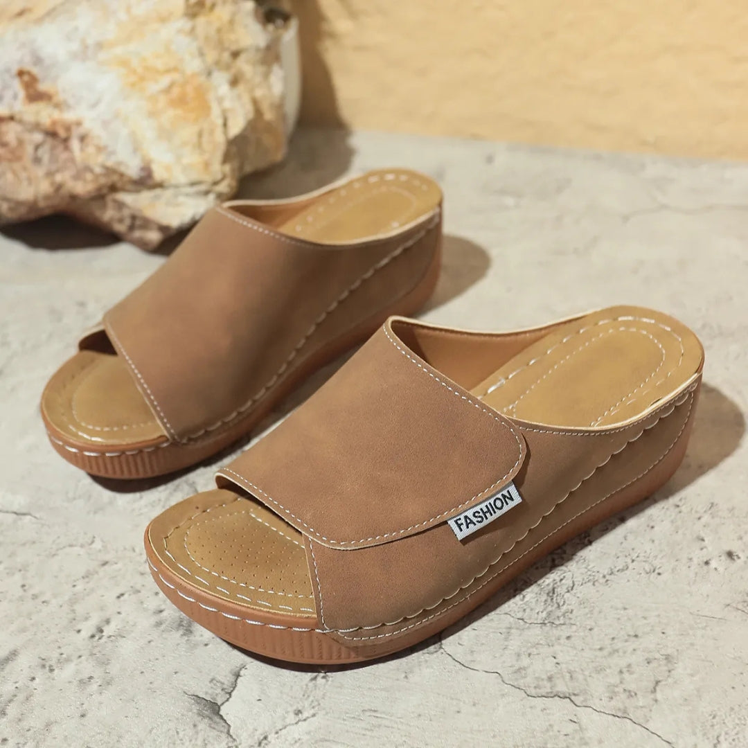 Summer Wedge Loafers for Women ⎜ Comfortable Mules with a Thick Heel and Simple Design for Everyday Wear