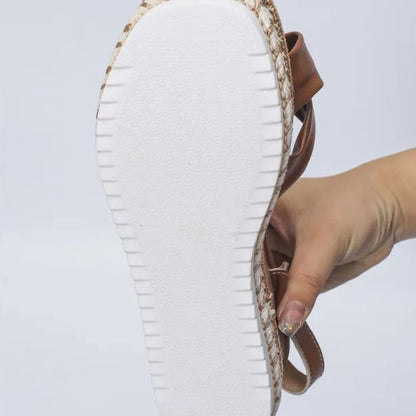 Platform Sandals for Women ⎜ Summery Shoes with a Knot Design and Decorative Raffia Sole in a Comfortable Width