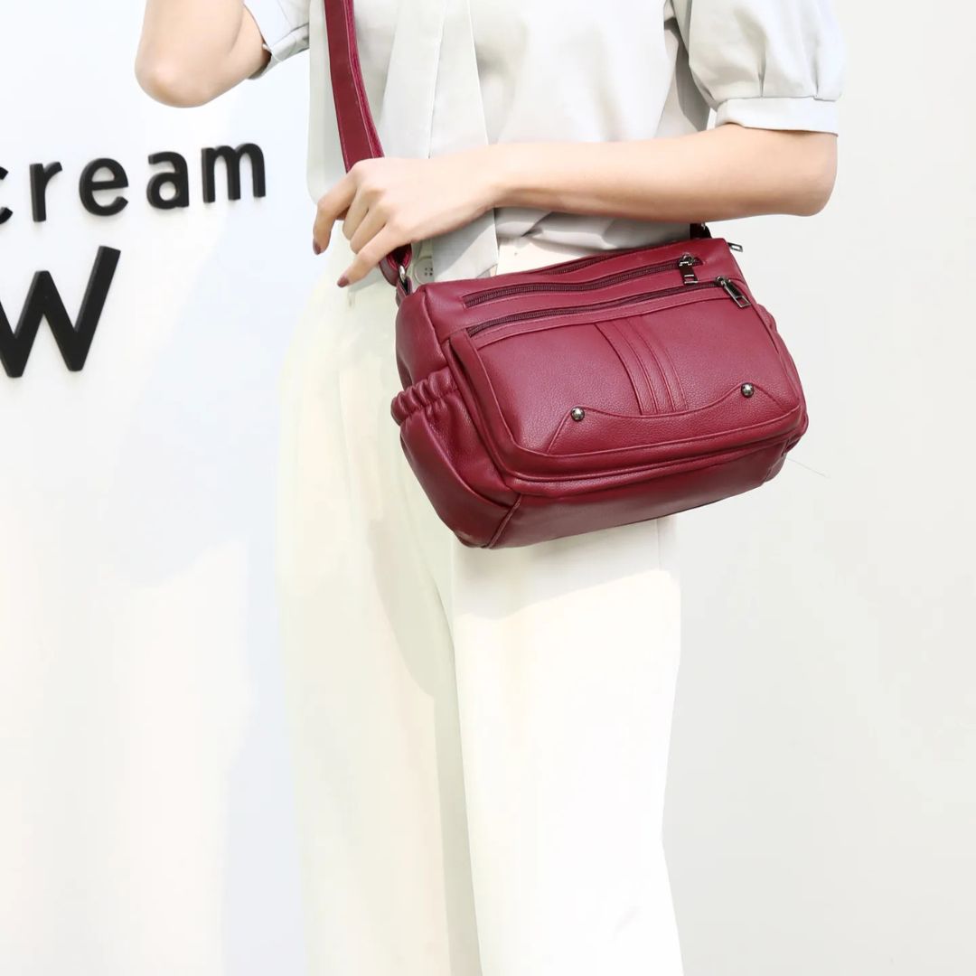Fashionable Shoulder Bag for Women ⎜ Large Bag with Multiple Compartments and Practical Design
