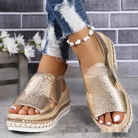Women's Platform Sandals ⎜ Fashionable Summer Shoes with Crocodile Look and Adjustable Buckle