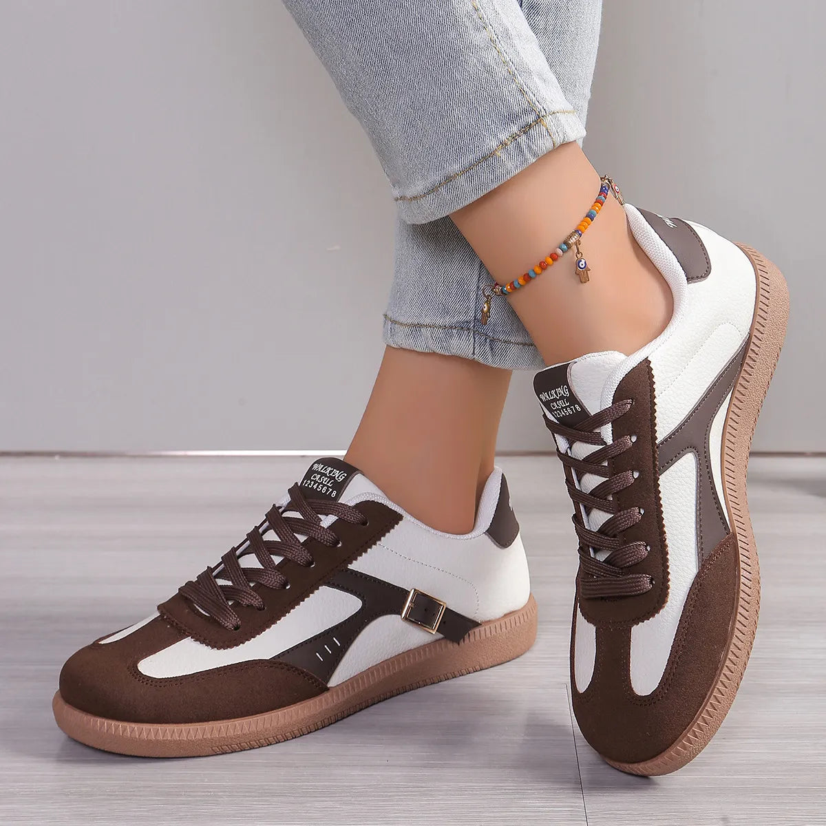 Sneakers for Women ⎜ Comfortable Shoes with a Classic Design and Round Toe Area for Everyday Wear and Comfort