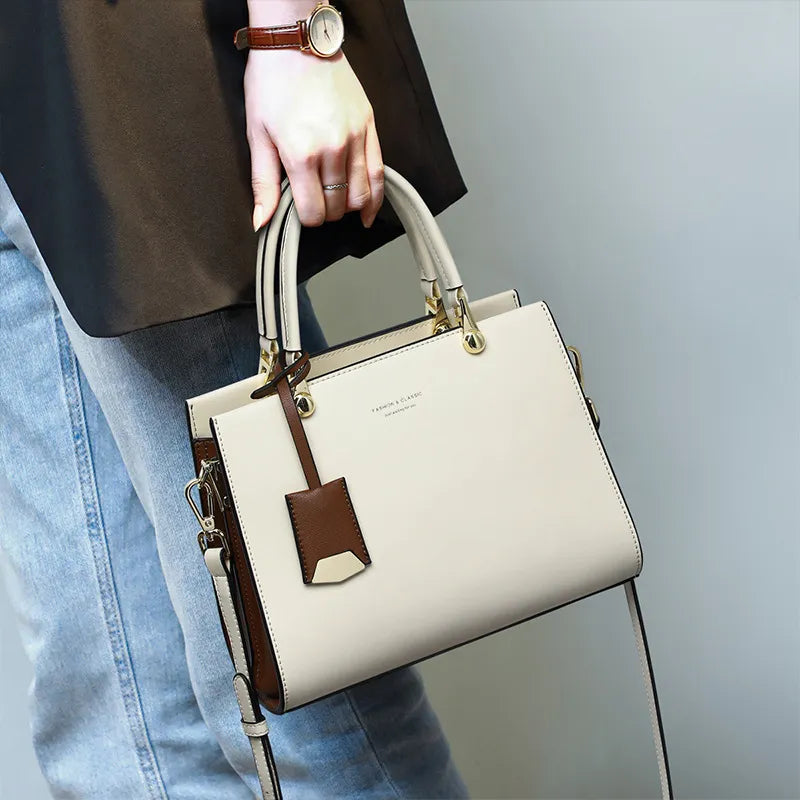 Large Shoulder Bag for Women ⎜ Spacious Handbag with a Modern Design and Adjustable Shoulder Strap