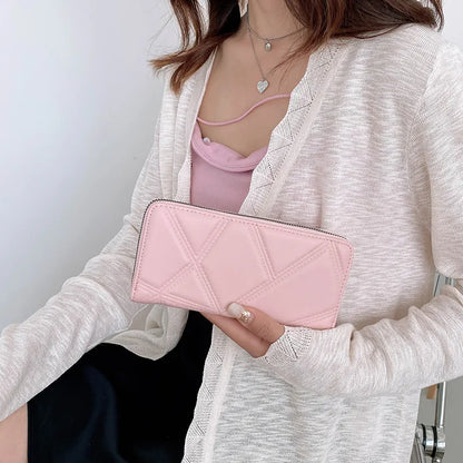 Women's Wallet with Zip ⎜ Simple Design in a Medium Size for Everyday Use