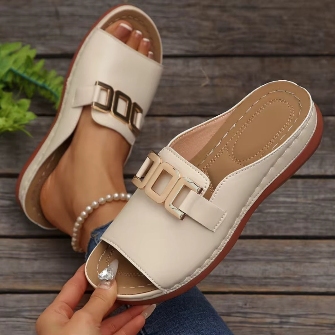 Platform Loafers for Women ⎜ Fashionable Wedges with a Chain Design and Thick Heel for Summer