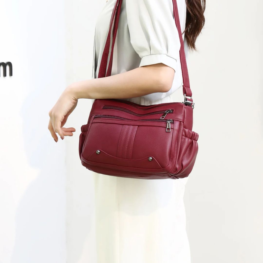 Fashionable Shoulder Bag for Women ⎜ Large Bag with Multiple Compartments and Practical Design