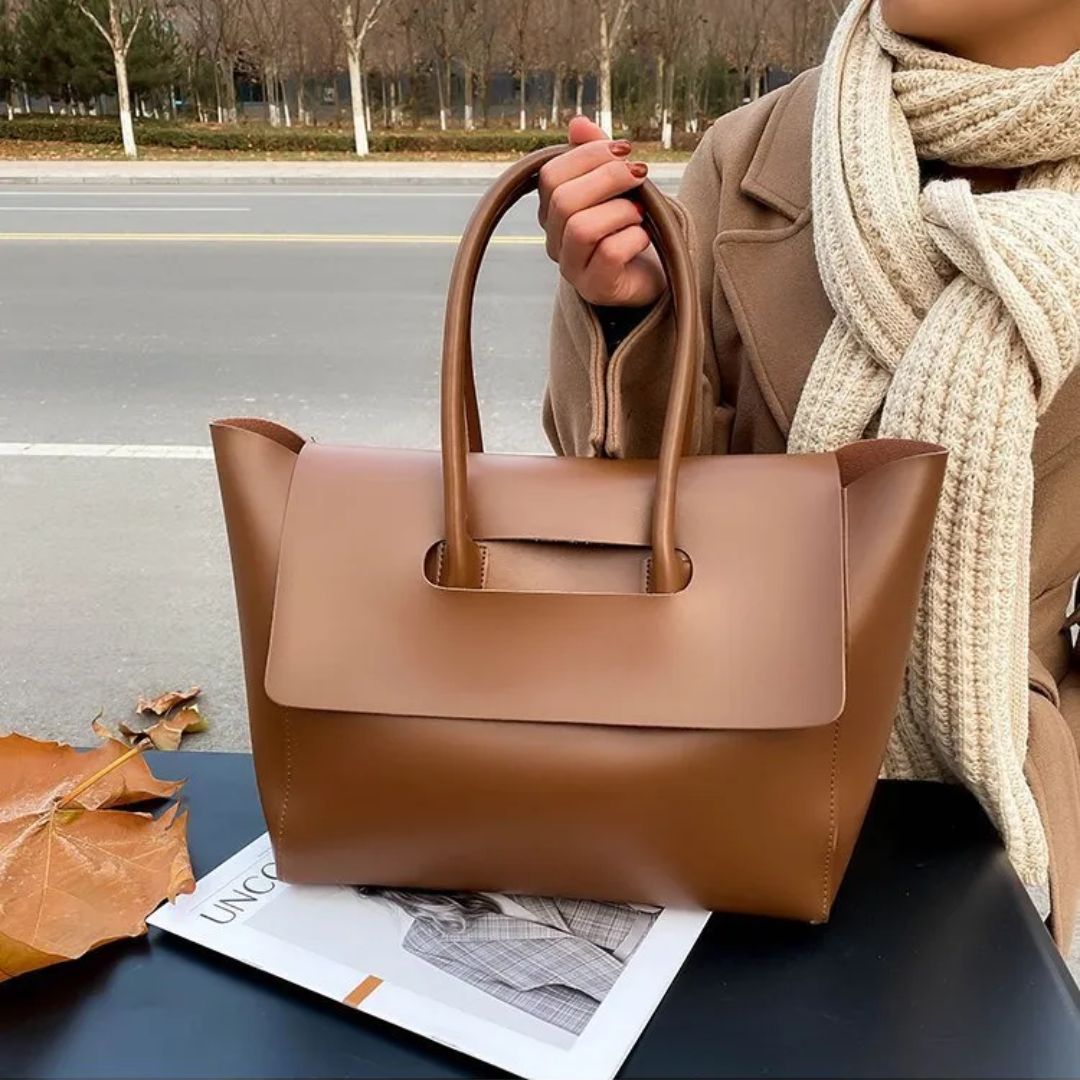 Fashionable Handbag for Women ⎜ Spacious Tote Bag in a Classic Design Made From High - Quality Material