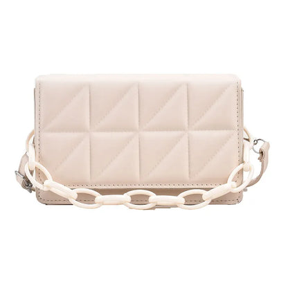 Shoulder Bag for Women ⎜ Fashionable Handbag with Chain Detail and Embossed Leather Design