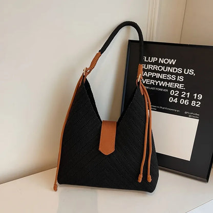 Large Shoulder Bag for Women ⎜ Fashionable Shoulder Bag with a Practical Size and Unique Design