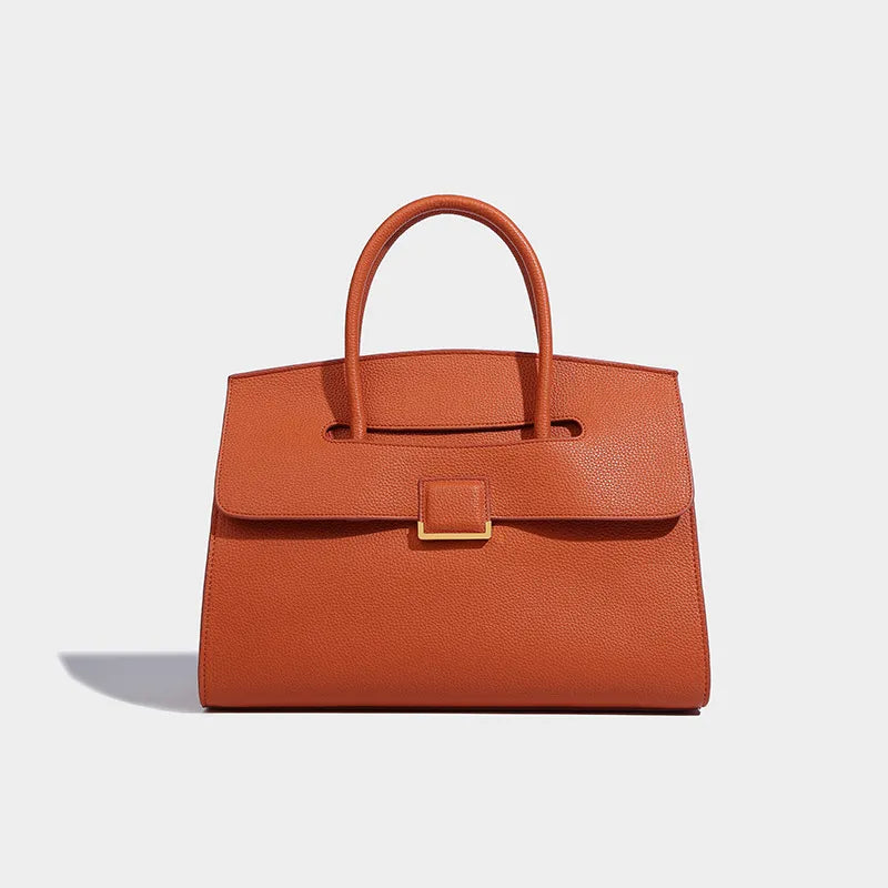 Elegant Shoulder Bag for Women ⎜ Large Handbag with a Practical Design and Elegant Fastening