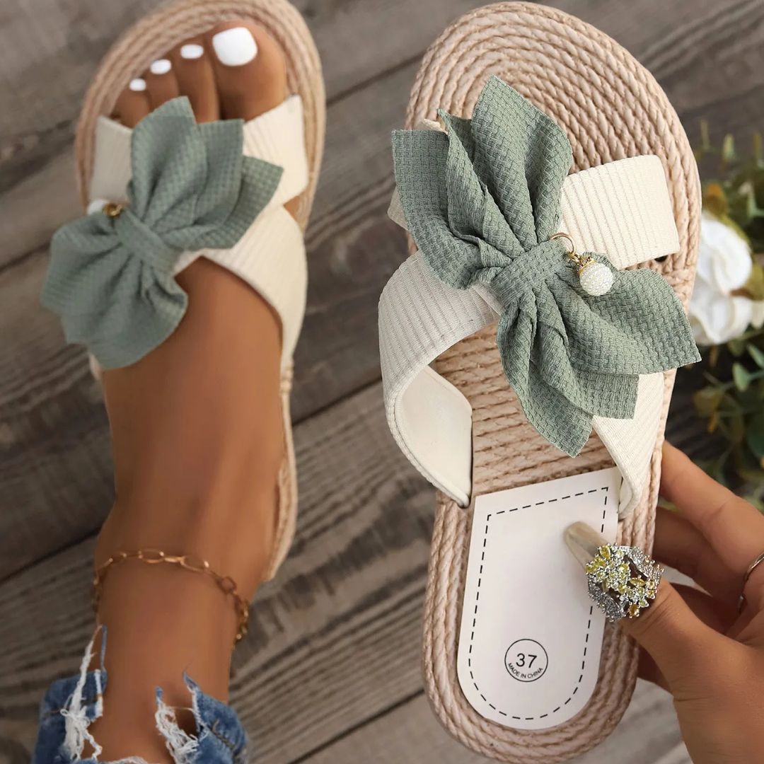 Women's Summer Mules ⎜ Comfortable Flat Slippers with Bow and Non - Slip Raffia Sole