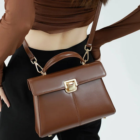 Leather Handbag for Women ⎜ Elegant Shoulder Bag with Practical Fastening and Compact Design