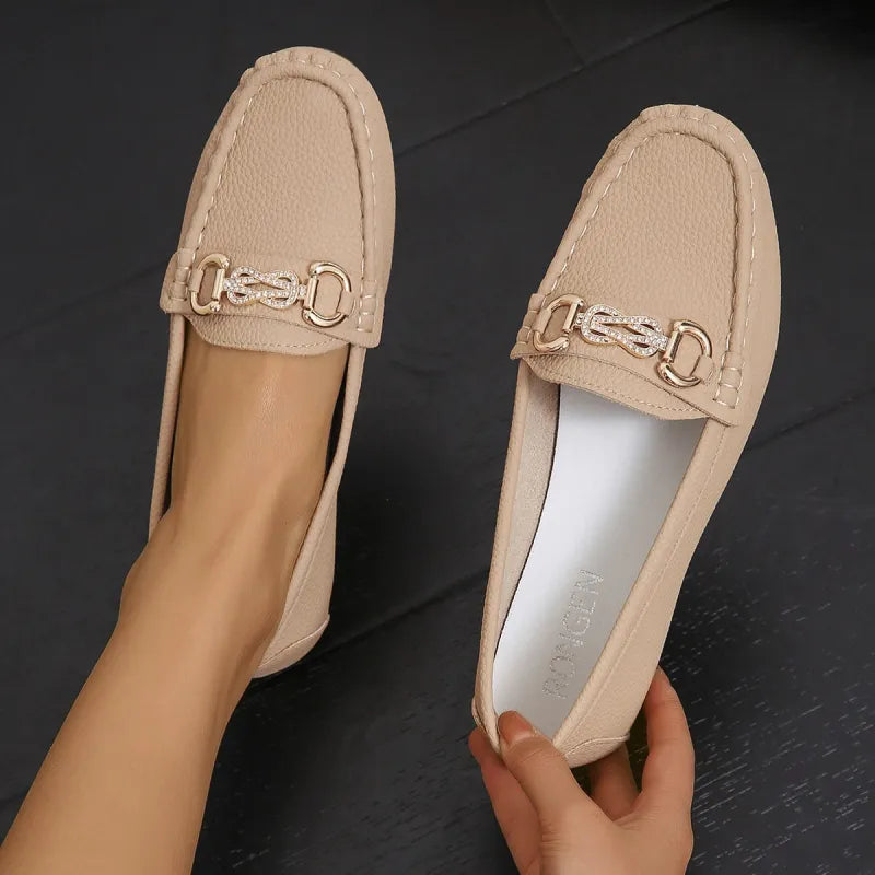 Slip - on Loafers for Women ⎜ Comfortable Shoes with Chain Appliqué for Everyday Wear and Style