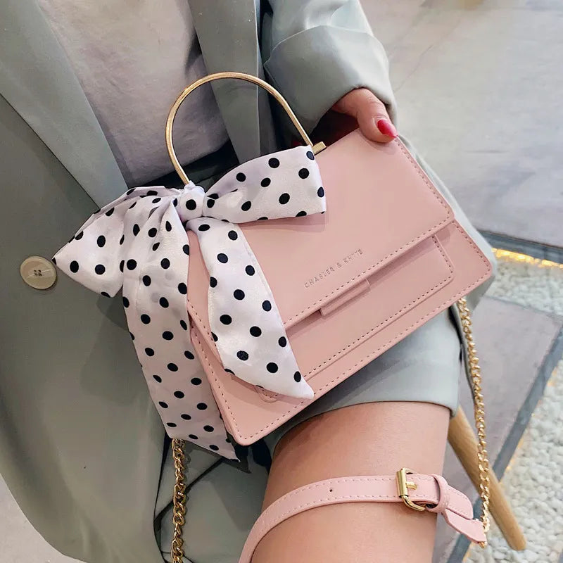 Shoulder Bag for Women ⎜ Fashionable Bag with Polka Dots Bow and Chain Strap