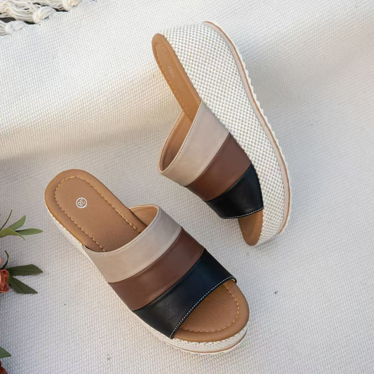 Women's Wedge Sandals with Block Heel ⎜ Comfortable Platform Loafers with Colour Block Design and Straps