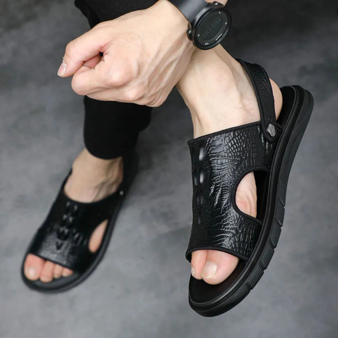 Leather Sandals for Men ⎜ Fashionable European - Style Beach Shoes for Outdoor Use