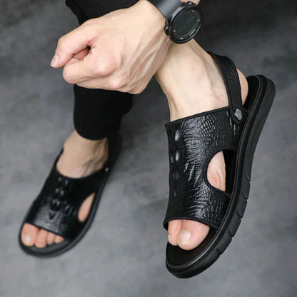 Leather Sandals for Men ⎜ Fashionable European - Style Beach Shoes for Outdoor Use