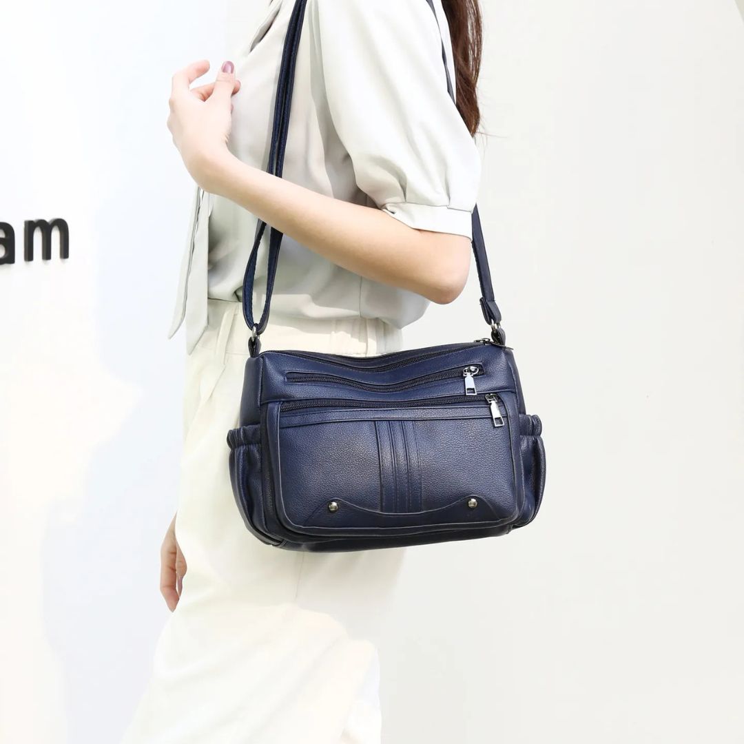 Fashionable Shoulder Bag for Women ⎜ Large Bag with Multiple Compartments and Practical Design