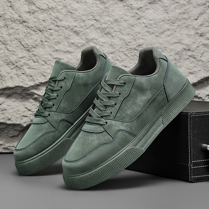 Men's Sneakers ⎜ Comfortable Casual Shoes in Suede for Spring and Autumn