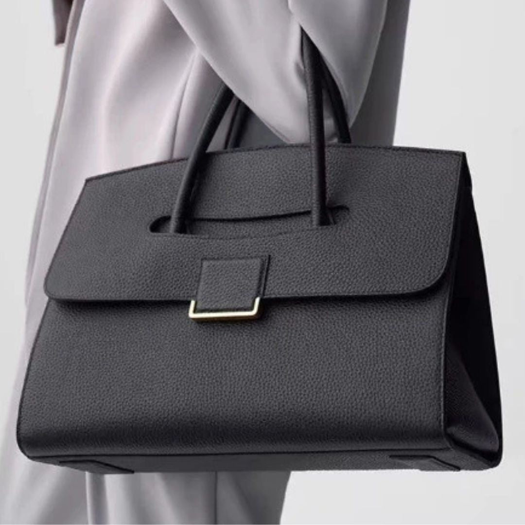 Elegant Shoulder Bag for Women ⎜ Large Handbag with a Practical Design and Elegant Fastening