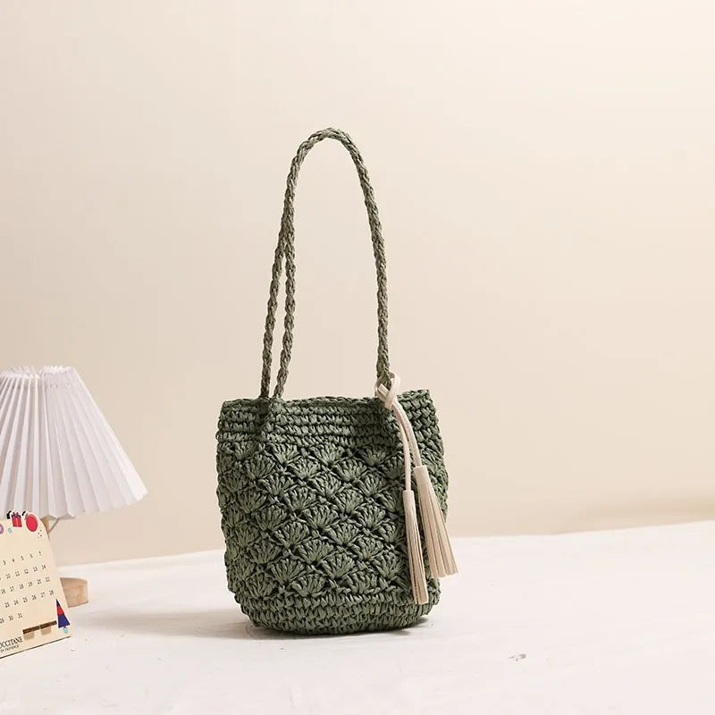Strout Bag with Tassels ⎜ Fashionable Shoulder Bag with Fan Design for Everyday Use