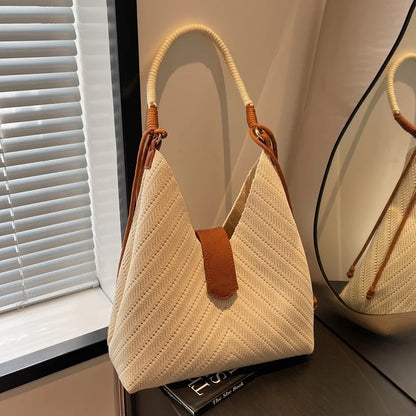 Large Shoulder Bag for Women ⎜ Fashionable Shoulder Bag with a Practical Size and Unique Design